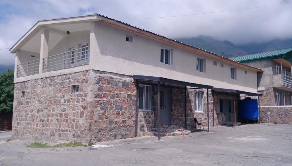 קזבגי Guest House Qubi מראה חיצוני תמונה