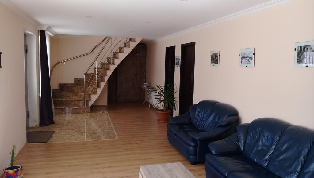 קזבגי Guest House Qubi מראה חיצוני תמונה